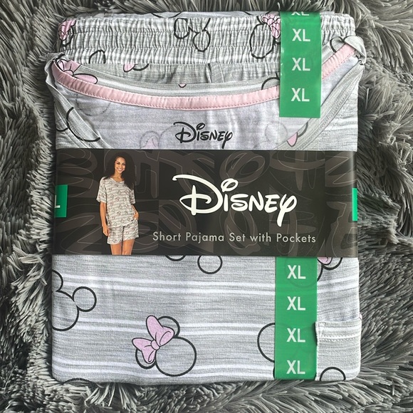 Disney 2-Pc Mickey & Minnie Pajama Shorts Set - Picture 3 of 6